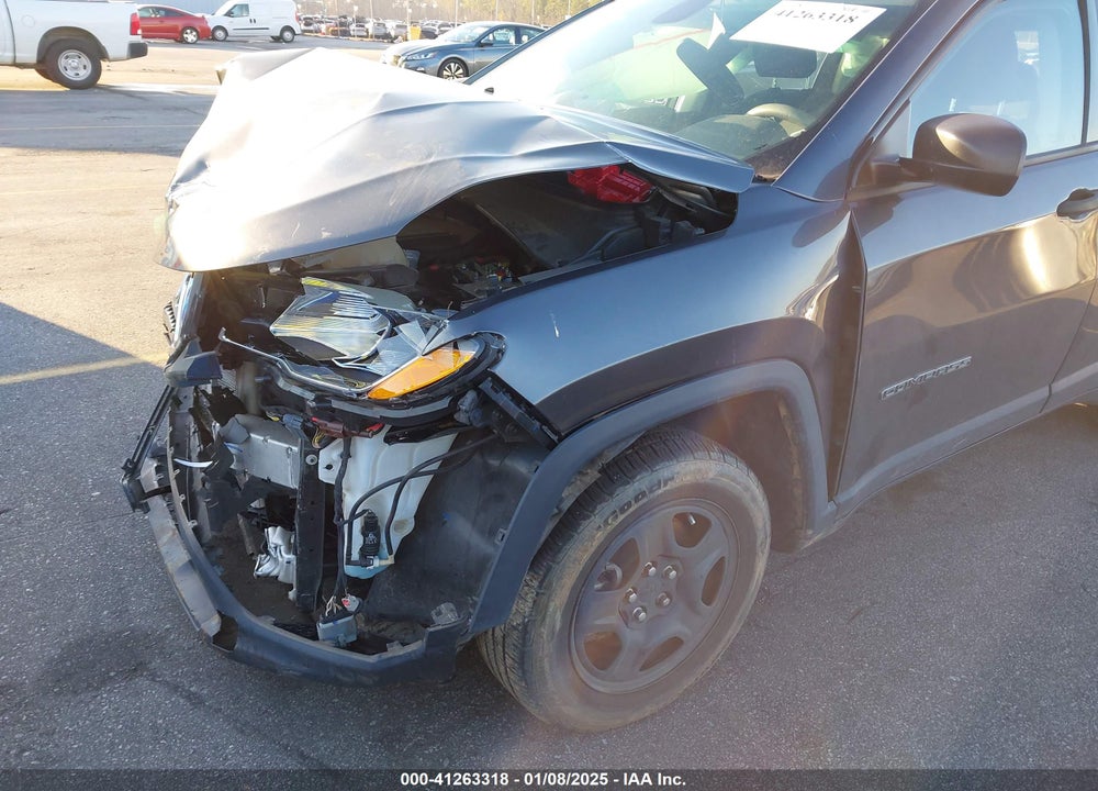 2019 JEEP COMPASS VIN: 3C4NJCAB9KT819549