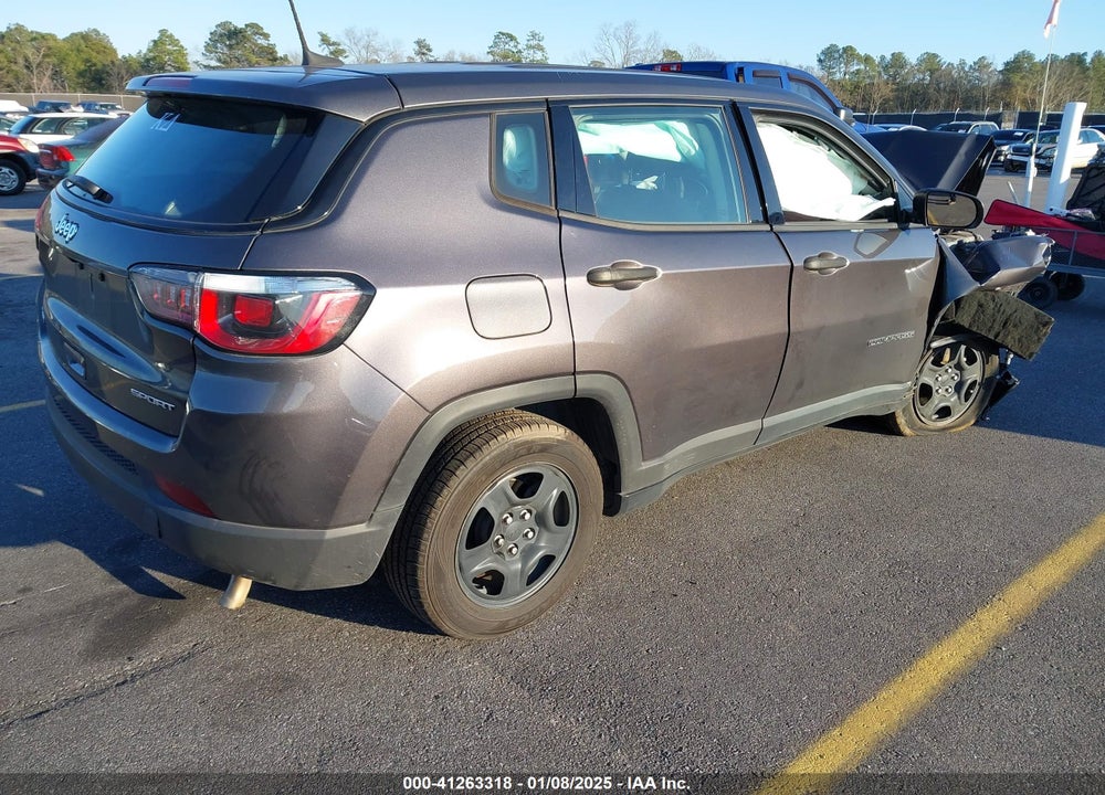 2019 JEEP COMPASS VIN: 3C4NJCAB9KT819549