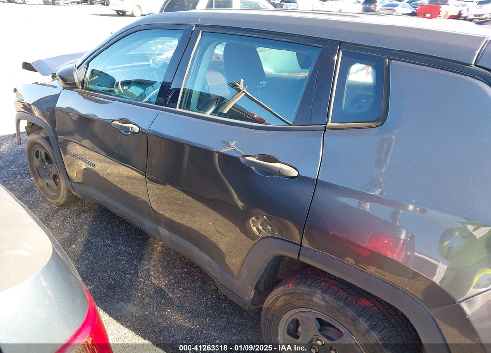 2019 JEEP COMPASS VIN: 3C4NJCAB9KT819549