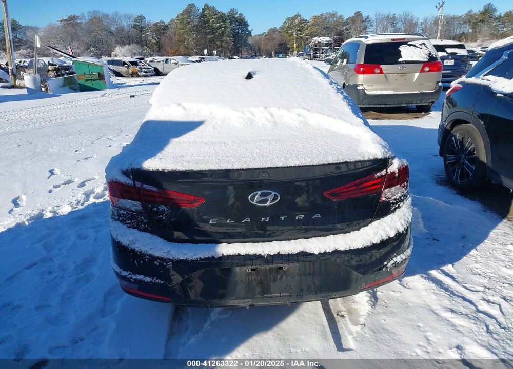 2019 HYUNDAI ELANTRA VIN: KMHD84LF1KU811993