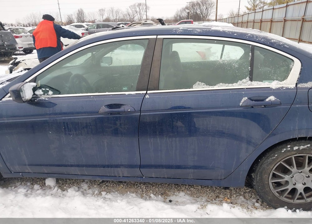 2009 HONDA ACCORD 2.4 LX VIN: 1HGCP26339A104593