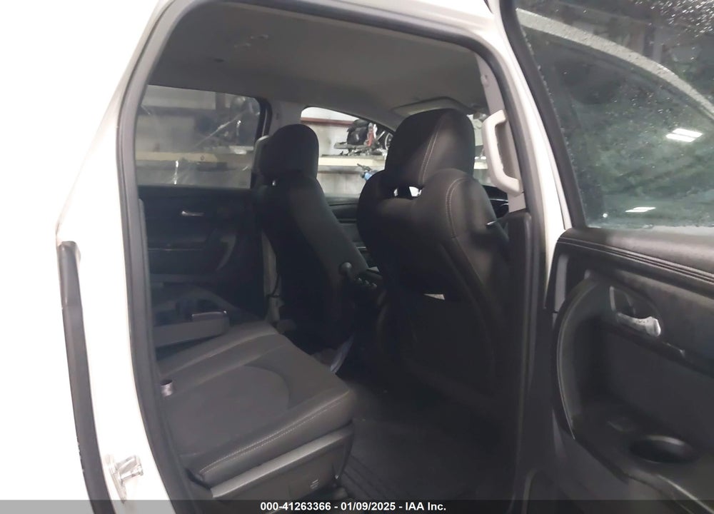 2015 GMC ACADIA SLE-1 VIN: 1GKKRNED6FJ109013
