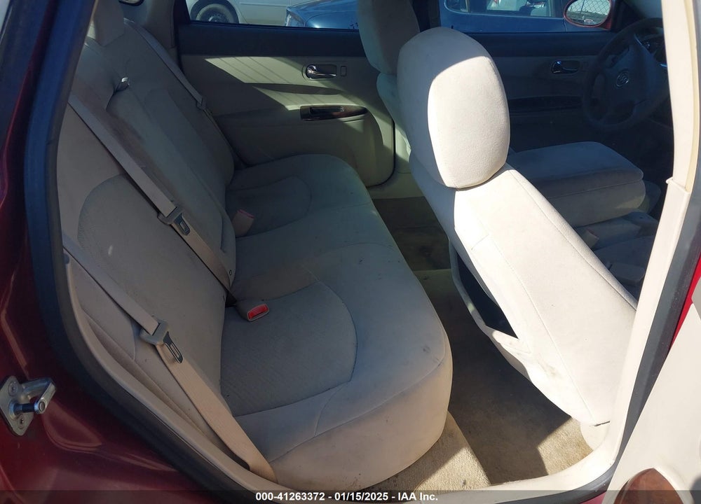 2007 BUICK LACROSSE CX VIN: 2G4WC582271239550