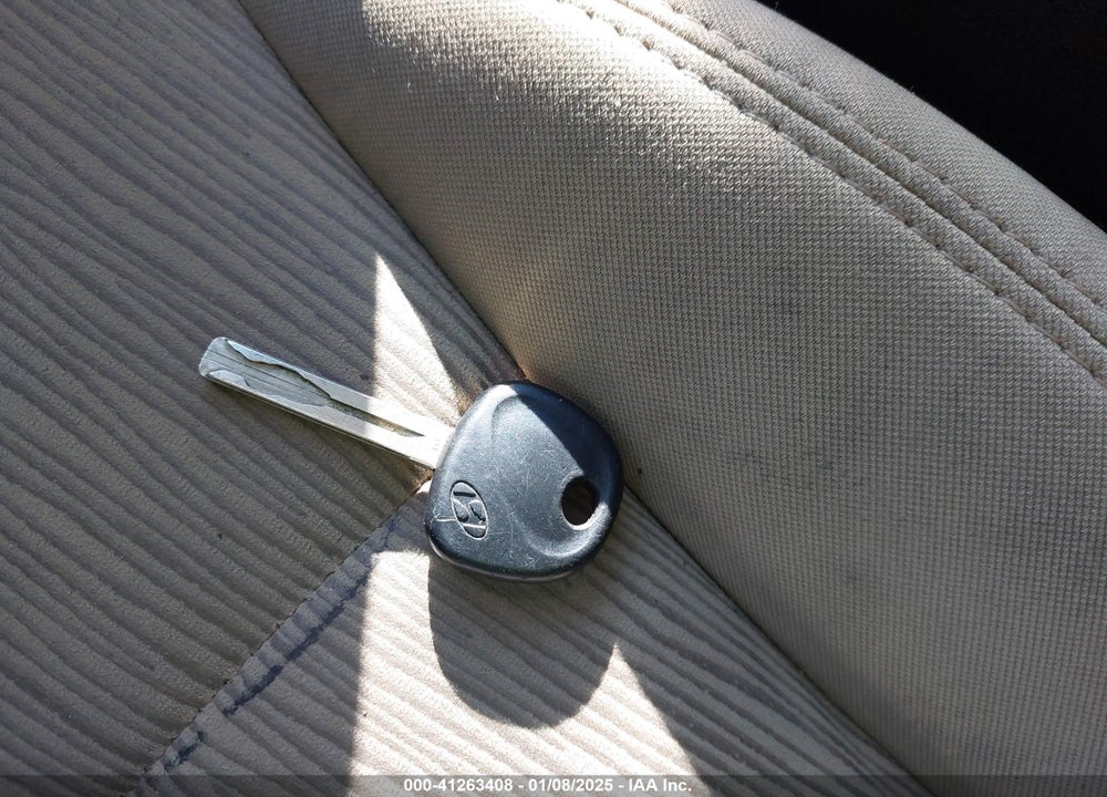 2011 HYUNDAI SONATA GLS VIN: 5NPEB4AC2BH170155