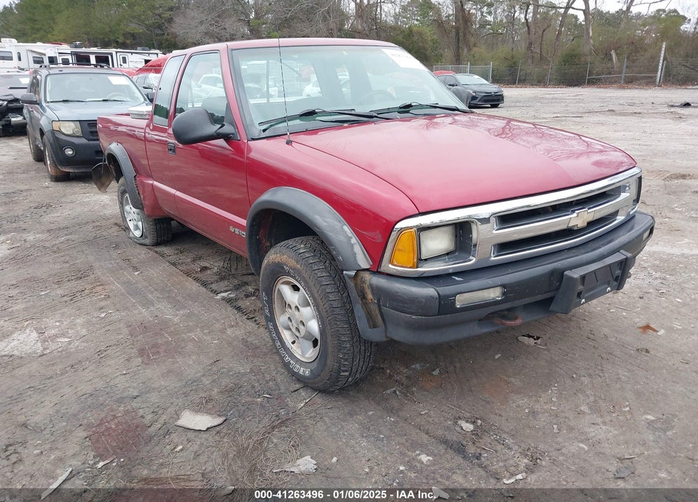 1996 CHEVROLET S TRUCK S10 VIN: 1GCCT19W2T8123497
