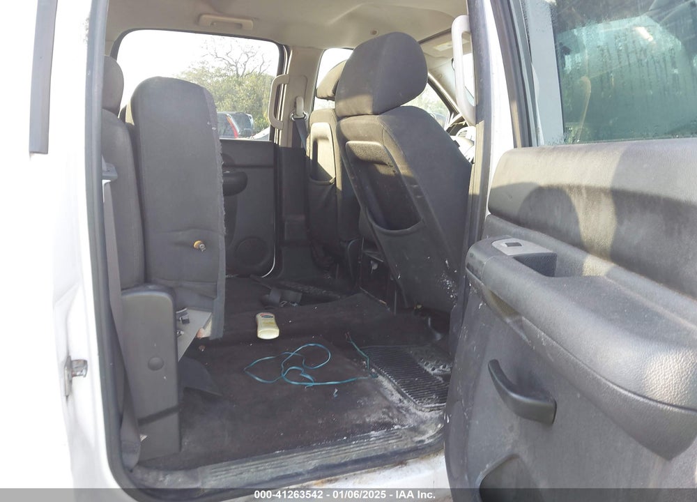 2011 CHEVROLET SILVERADO 1500 VIN: 3GCPCSE00BG101810