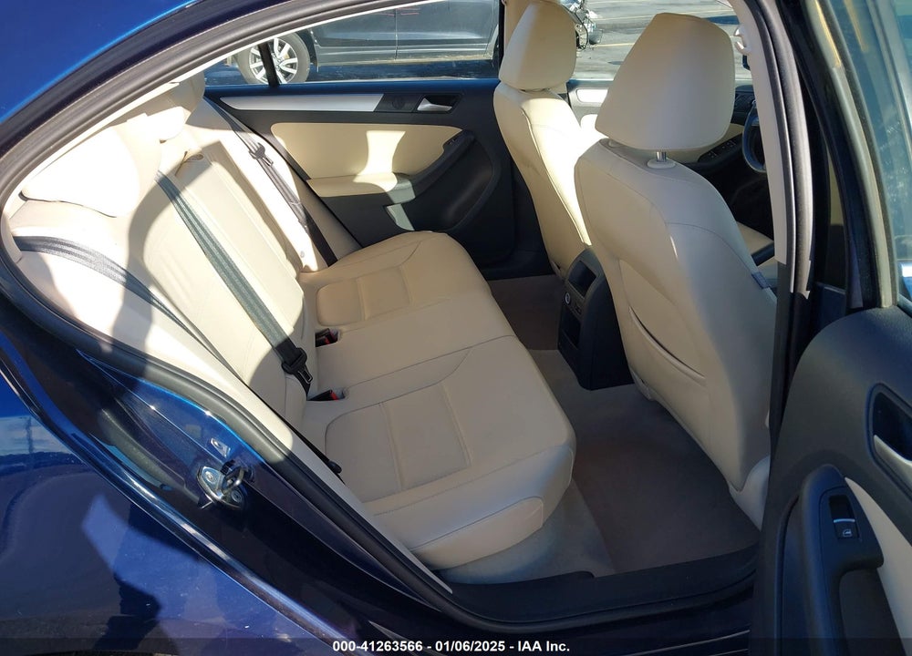 2013 VOLKSWAGEN JETTA 2.5L SE VIN: 3VWDP7AJ6DM367563