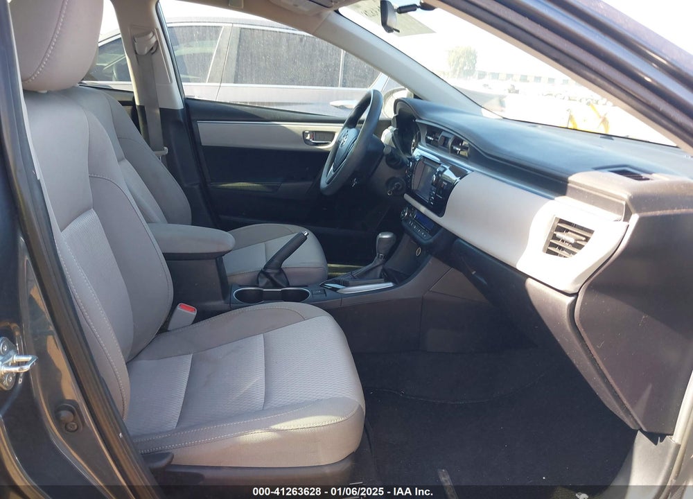 2015 TOYOTA COROLLA LE VIN: 2T1BURHE8FC438572
