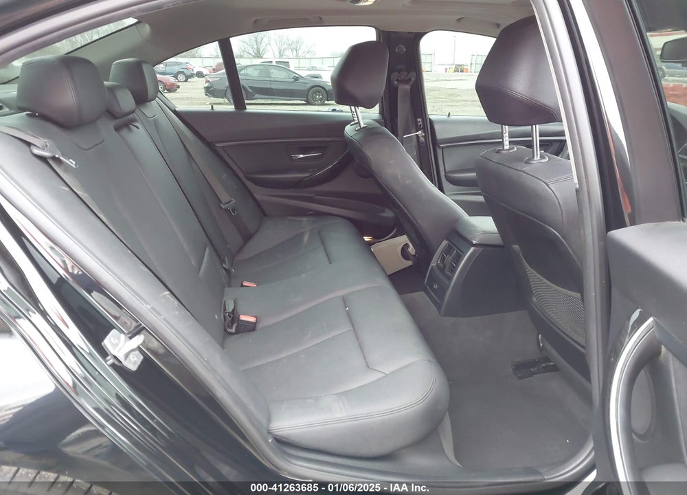 2018 BMW 320I VIN: WBA8A9C57JAC99946