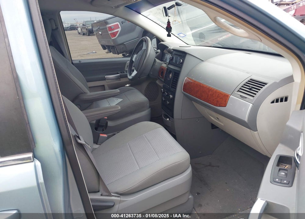 2008 CHRYSLER TOWN & COUNTRY TOURING VIN: 2A8HR54P78R698811