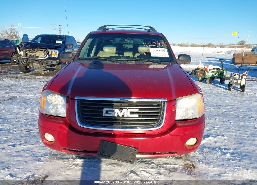 2005 GMC ENVOY XL SLT VIN: 1GKET16S056147701