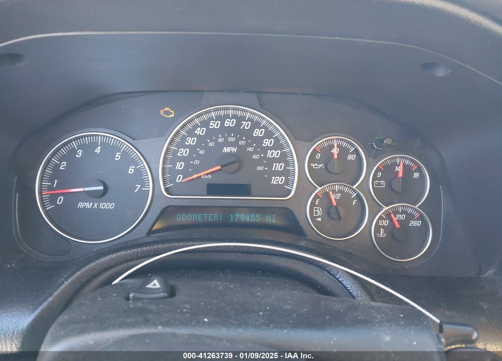 2005 GMC ENVOY XL SLT VIN: 1GKET16S056147701