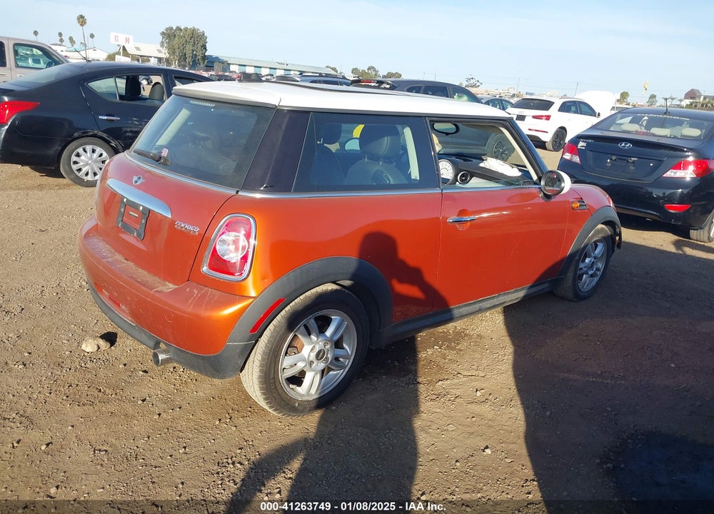 2012 MINI COOPER VIN: WMWSU3C52CT540682