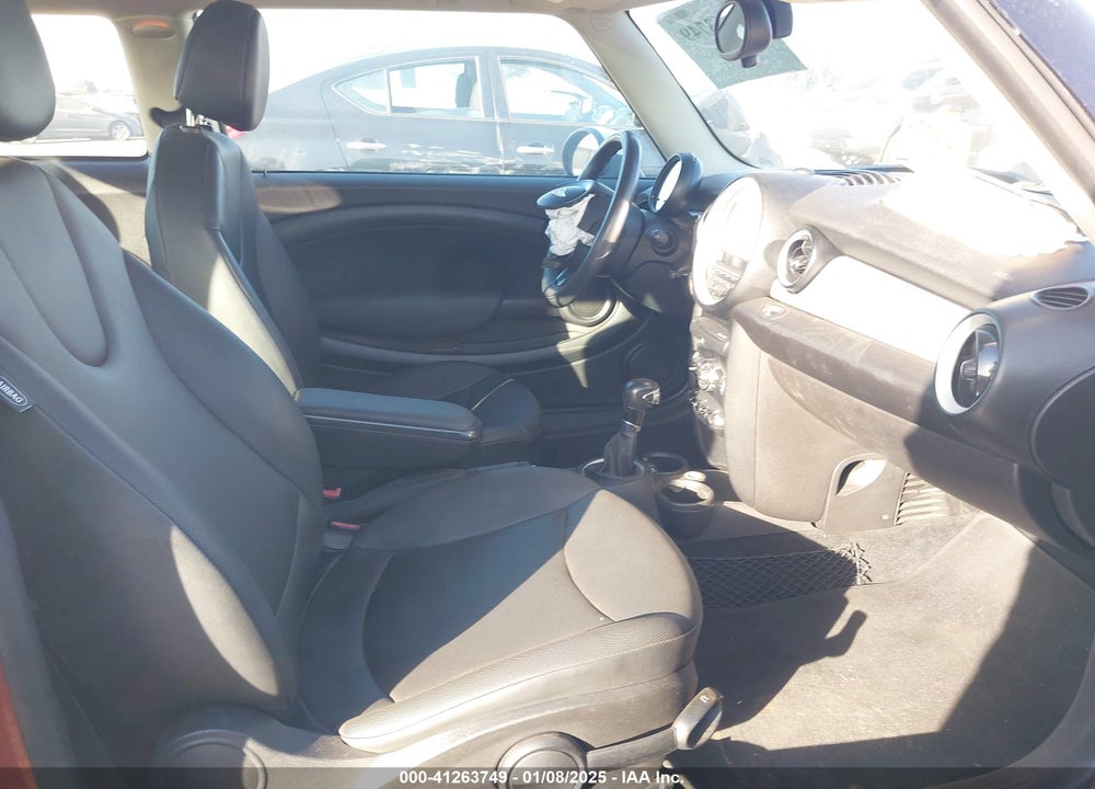 2012 MINI COOPER VIN: WMWSU3C52CT540682