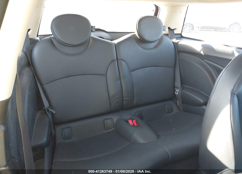 2012 MINI COOPER VIN: WMWSU3C52CT540682