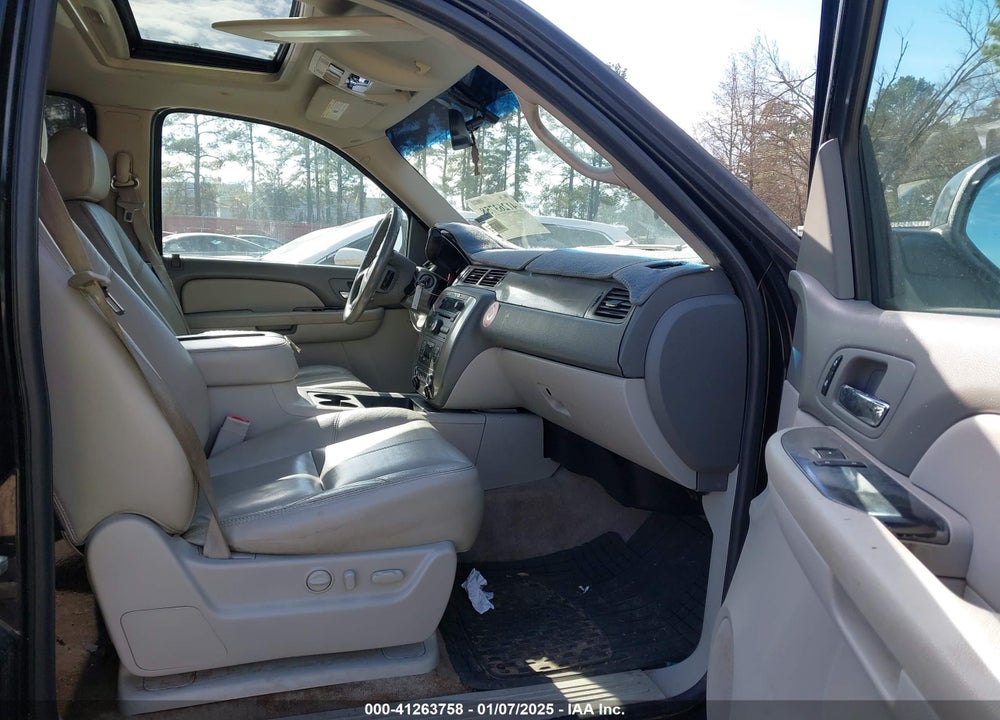 2009 CHEVROLET TAHOE LT2 VIN: 1GNFK23039R259271