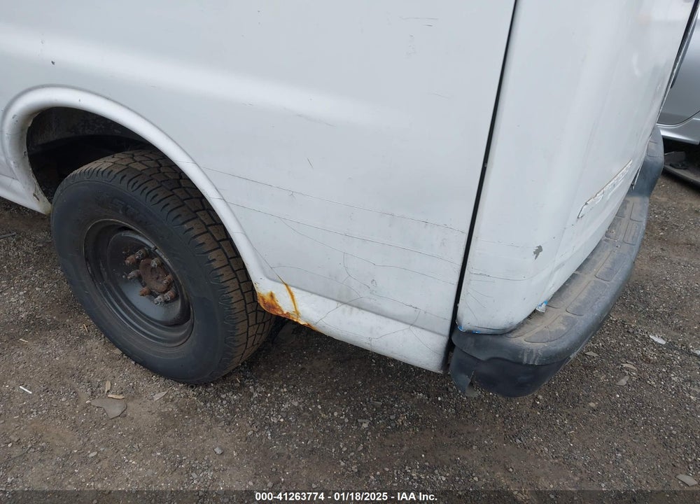 2008 CHEVROLET EXPRESS LS VIN: 1GNHG35KX81223024