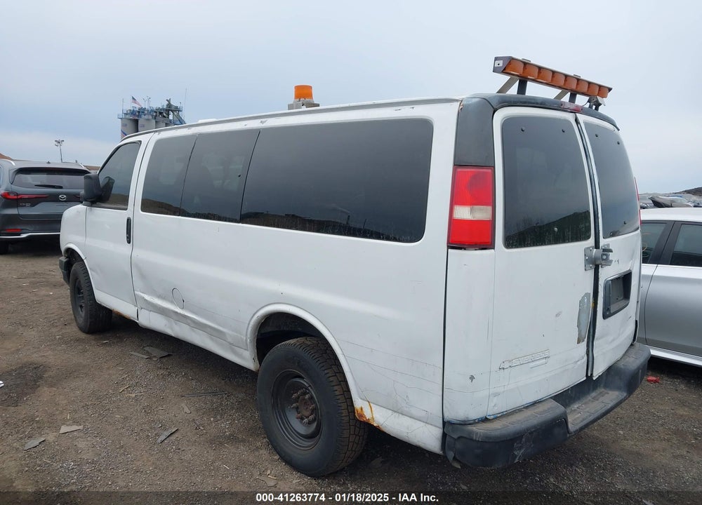 2008 CHEVROLET EXPRESS LS VIN: 1GNHG35KX81223024