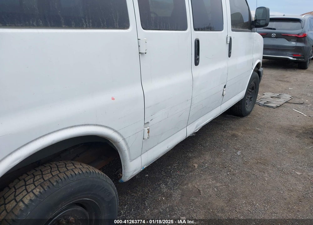 2008 CHEVROLET EXPRESS LS VIN: 1GNHG35KX81223024