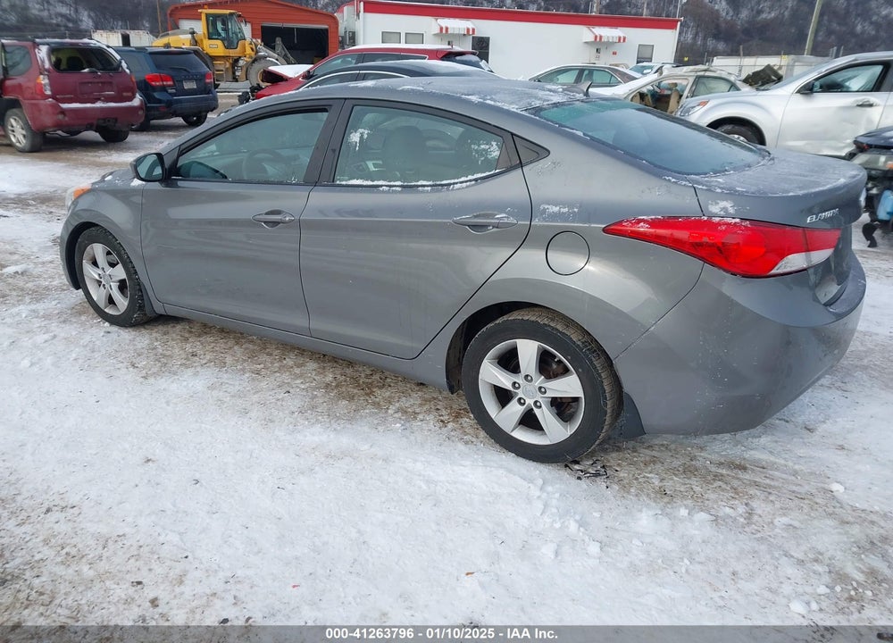 2013 HYUNDAI ELANTRA GLS VIN: 5NPDH4AE6DH395113