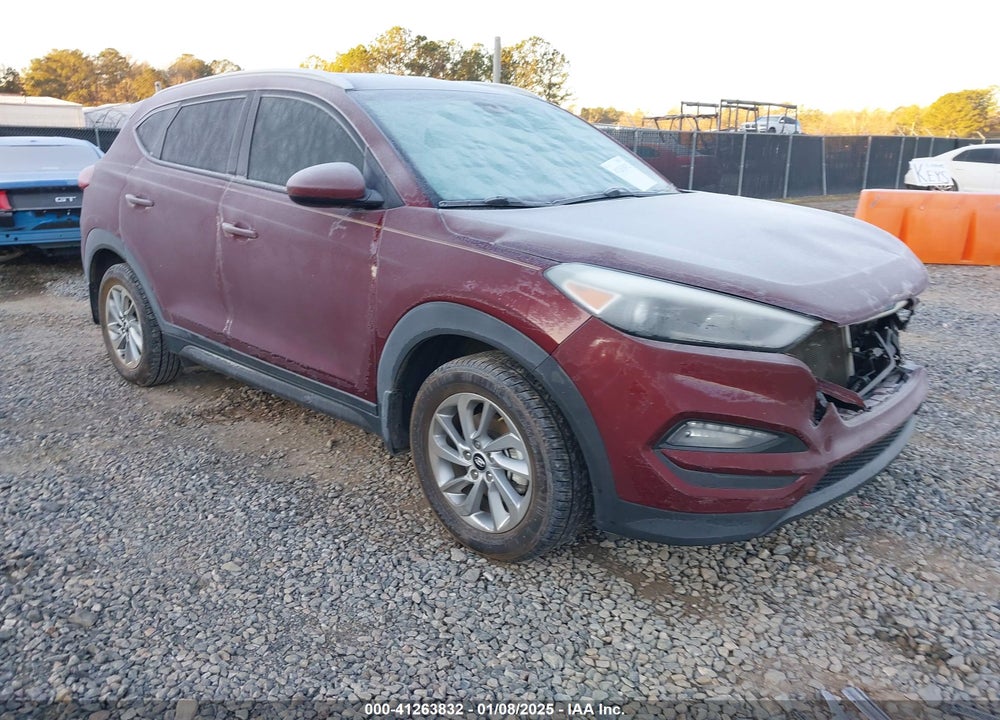 2016 HYUNDAI TUCSON SE VIN: KM8J33A47GU213850