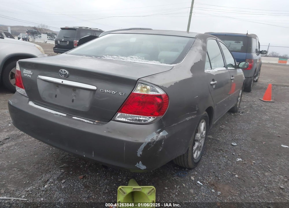 2005 TOYOTA CAMRY XLE VIN: 4T1BE30K35U581907