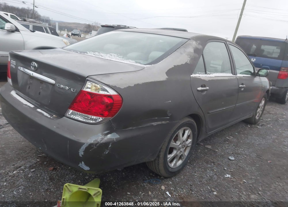 2005 TOYOTA CAMRY XLE VIN: 4T1BE30K35U581907