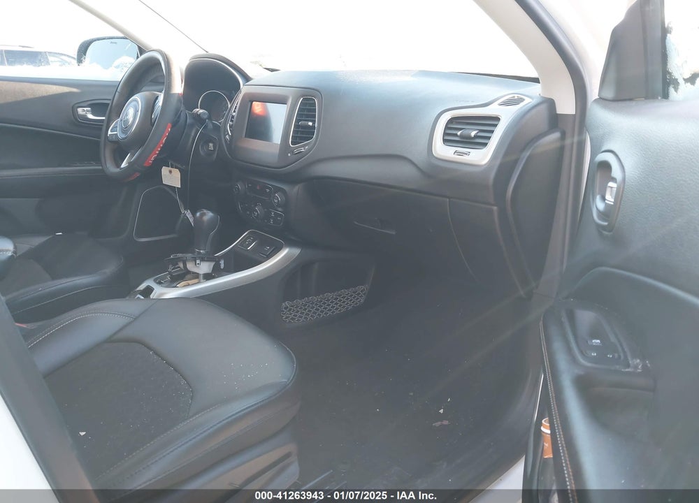 2021 JEEP COMPASS LATITUDE FWD VIN: 3C4NJCBB4MT592370