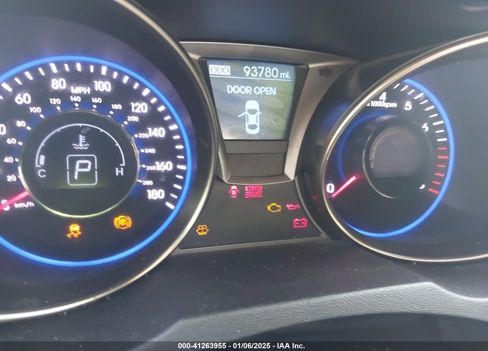 2013 HYUNDAI GENESIS VIN: KMHHU6KJ2DU107738