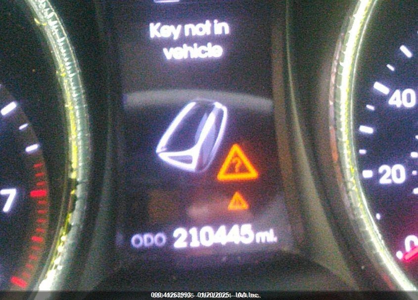 2013 HYUNDAI SANTA FE SPORT 2.0T VIN: 5XYZU3LA8DG023575