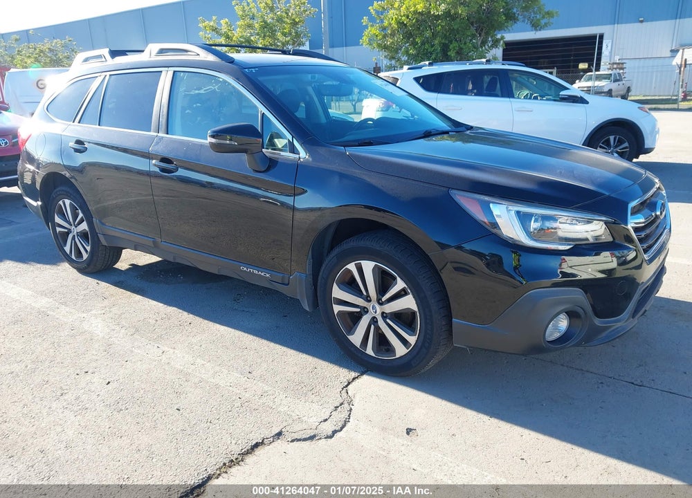 2018 SUBARU OUTBACK 3.6R LIMITED VIN: 4S4BSENC8J3328491