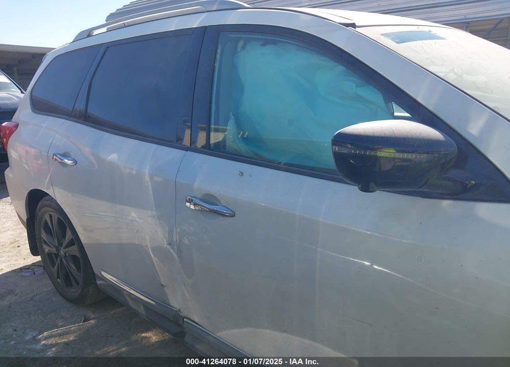 2017 NISSAN PATHFINDER PLATINUM VIN: 5N1DR2MM5HC658709