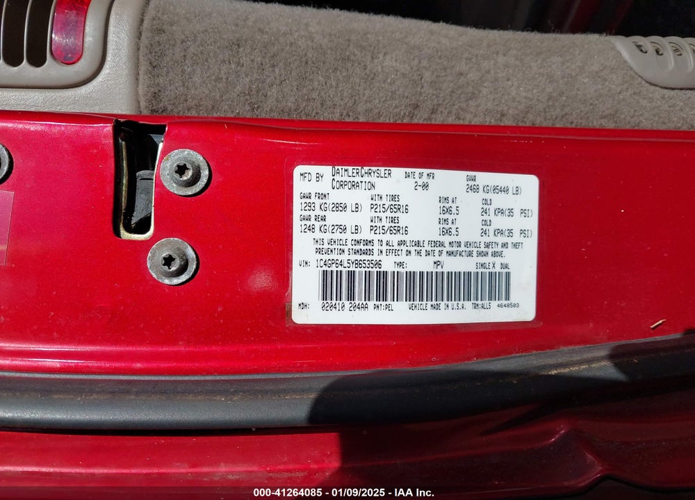 2000 CHRYSLER TOWN & COUNTRY LIMITED VIN: 1C4GP64L5YB653506