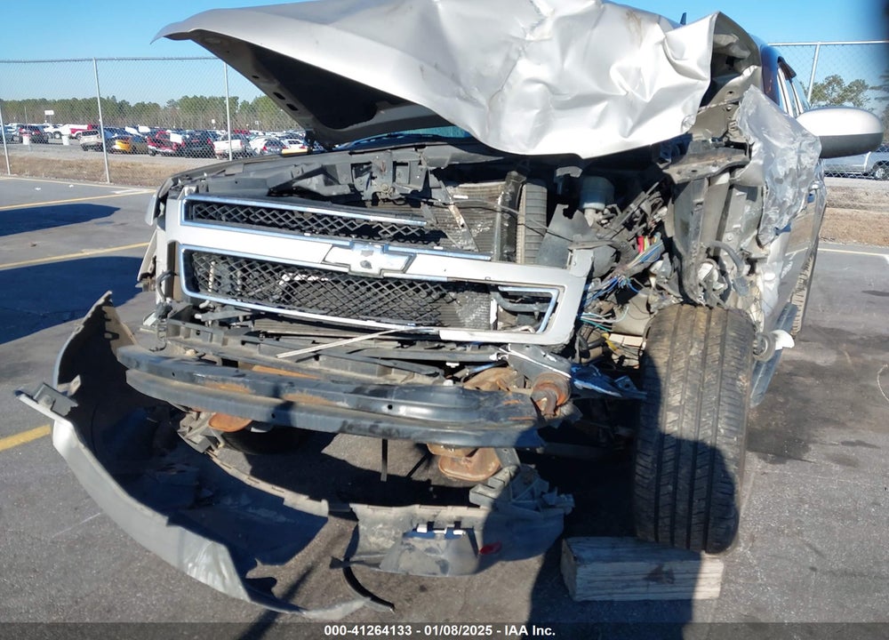 2009 CHEVROLET SUBURBAN 1500 LT1 VIN: 1GNFC26039R263572
