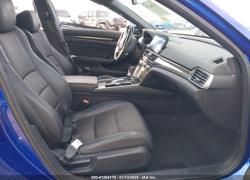 2018 HONDA ACCORD VIN: 1HGCV1F35JA221483