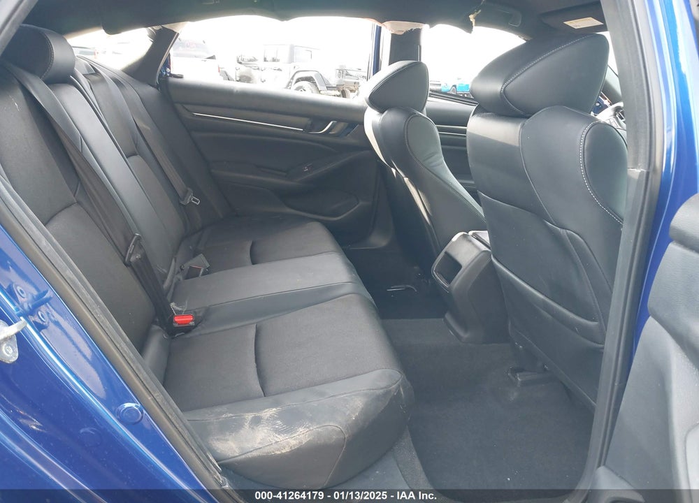 2018 HONDA ACCORD VIN: 1HGCV1F35JA221483