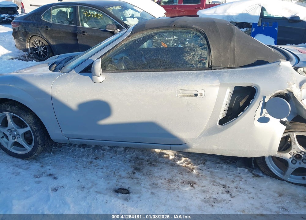 2005 TOYOTA MR2 SPYDER VIN: JTDFR320550072107