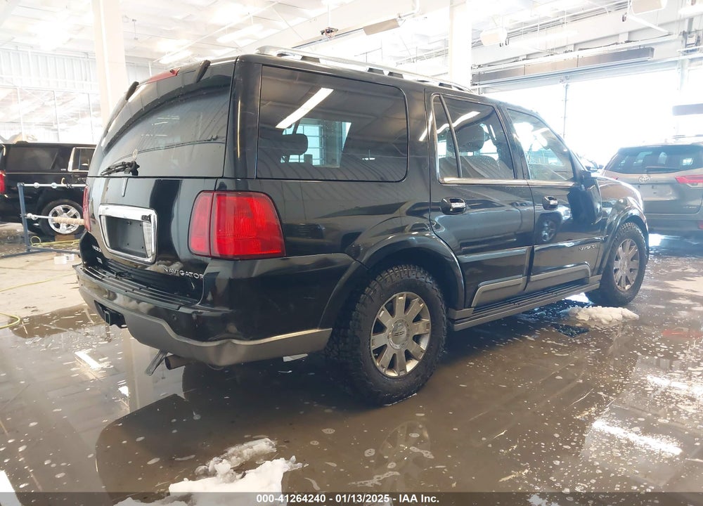2004 LINCOLN NAVIGATOR VIN: 5LMFU28R24LJ32994