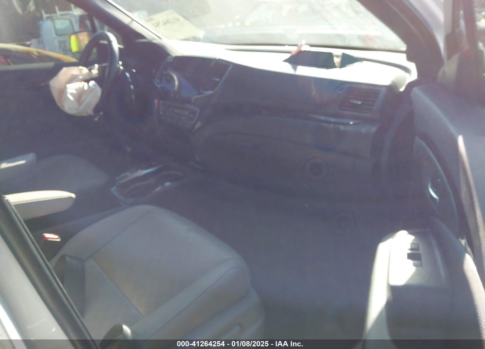 2021 HONDA PASSPORT ELITE VIN: 5FNYF8H06MB025786