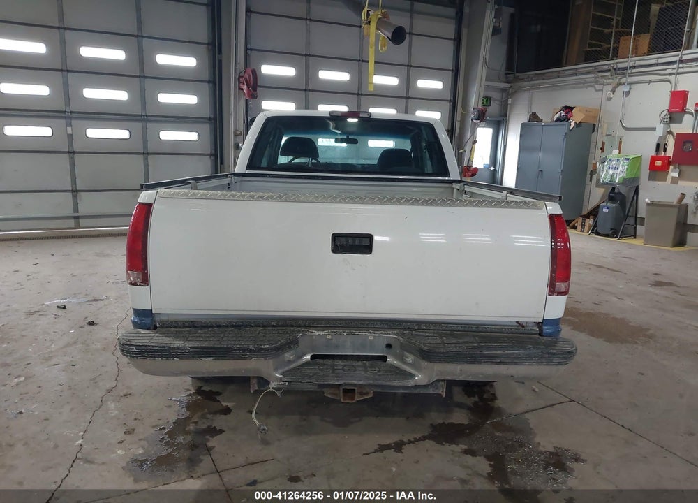 1997 CHEVROLET C1500 FLEETSIDE VIN: 2GCEC19R6V1104539