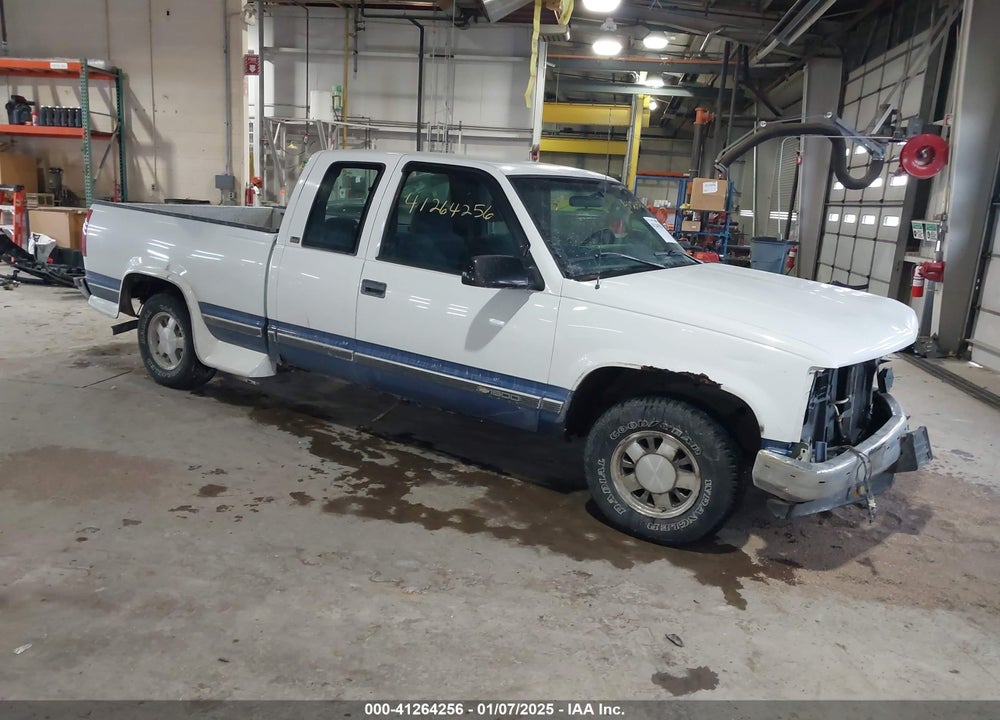 1997 CHEVROLET C1500 FLEETSIDE VIN: 2GCEC19R6V1104539