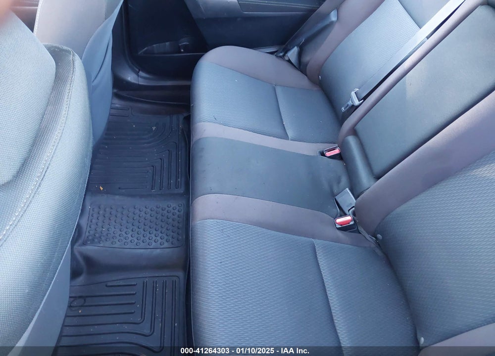 2019 TOYOTA COROLLA LE VIN: 2T1BURHE8KC235126