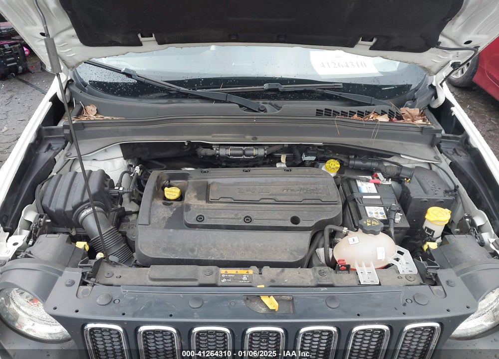 2018 JEEP RENEGADE LATITUDE FWD VIN: ZACCJABH8JPH97466