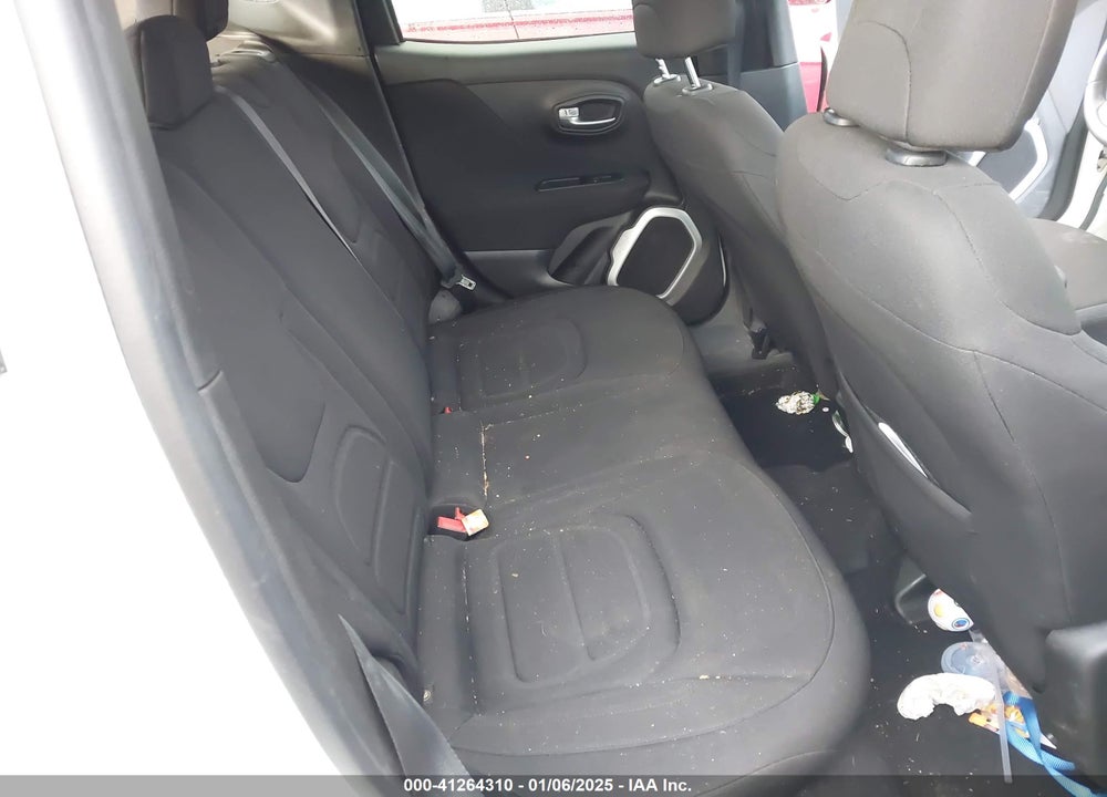 2018 JEEP RENEGADE LATITUDE FWD VIN: ZACCJABH8JPH97466