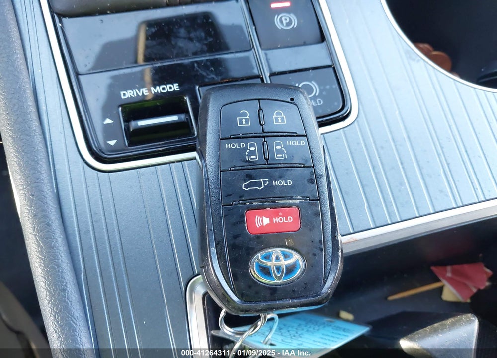 2021 TOYOTA SIENNA XSE VIN: 5TDXSKFC7MS027124