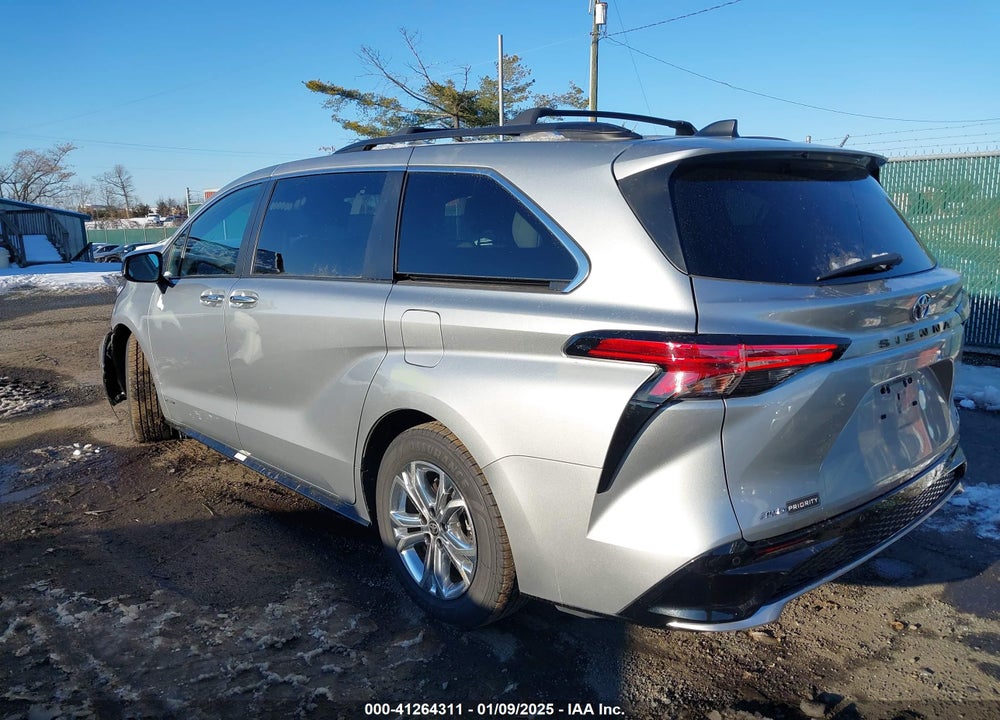 2021 TOYOTA SIENNA XSE VIN: 5TDXSKFC7MS027124
