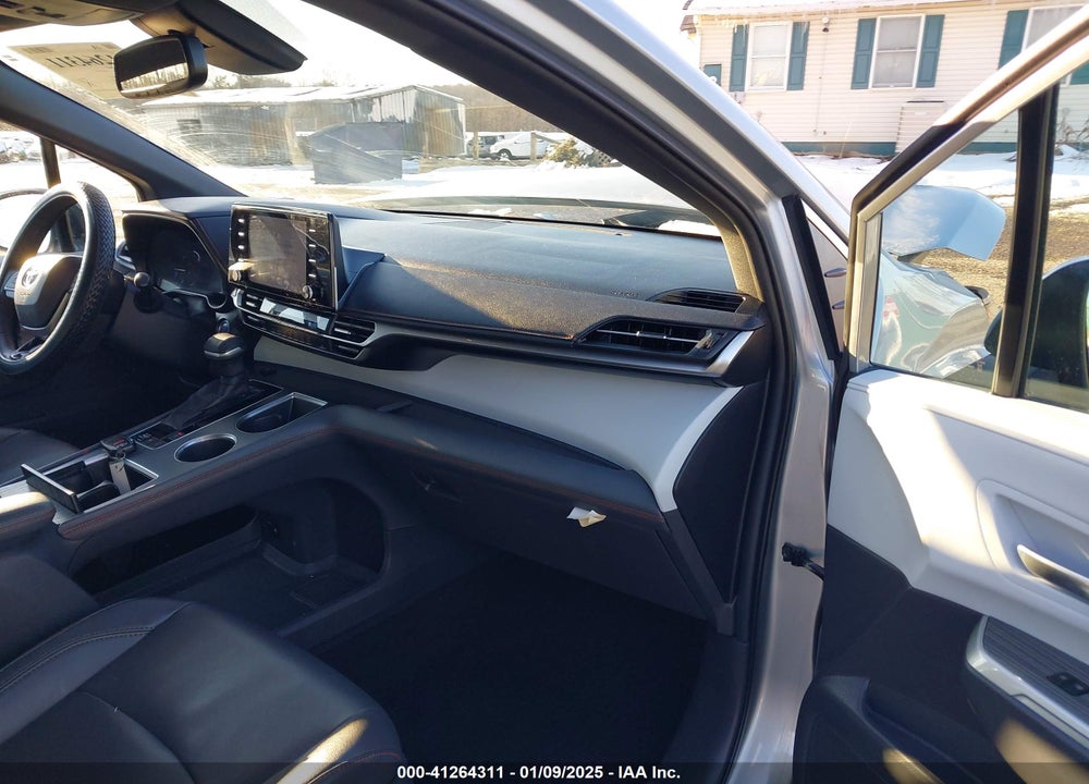 2021 TOYOTA SIENNA XSE VIN: 5TDXSKFC7MS027124