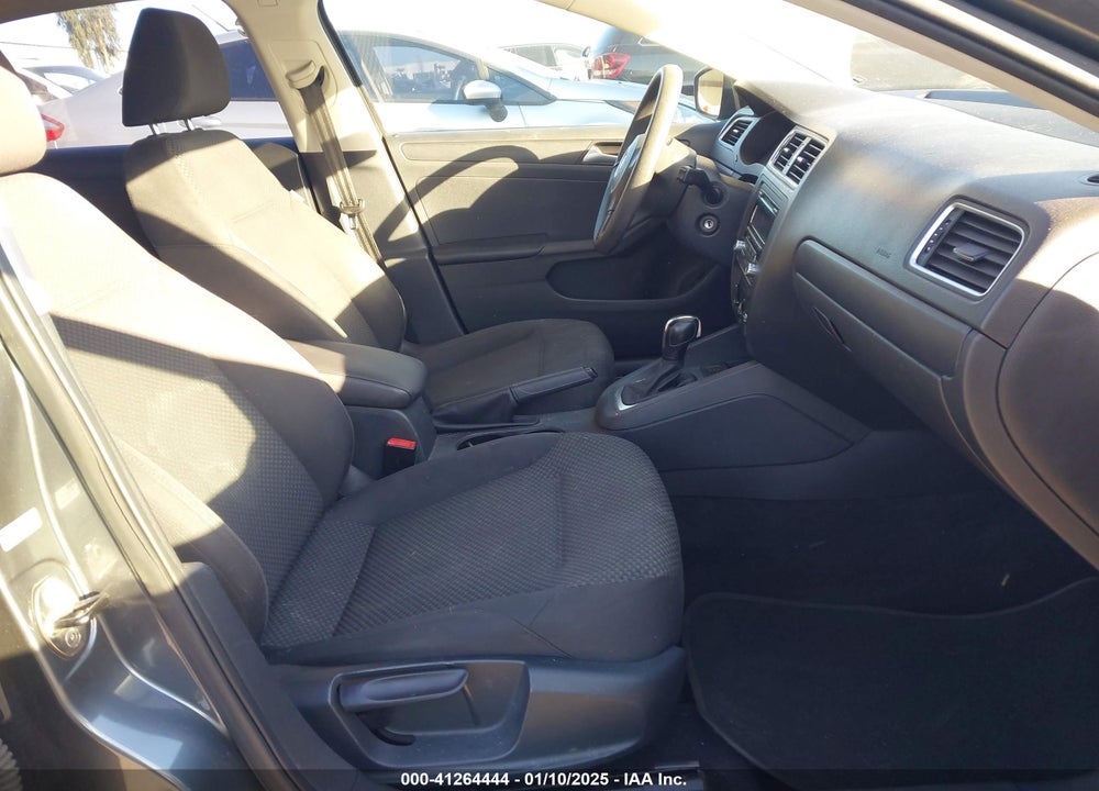 2014 VOLKSWAGEN JETTA VIN: 3VW2K7AJ3EM429279
