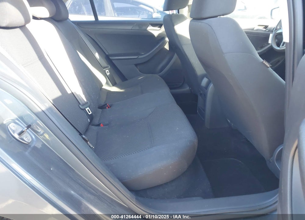 2014 VOLKSWAGEN JETTA VIN: 3VW2K7AJ3EM429279
