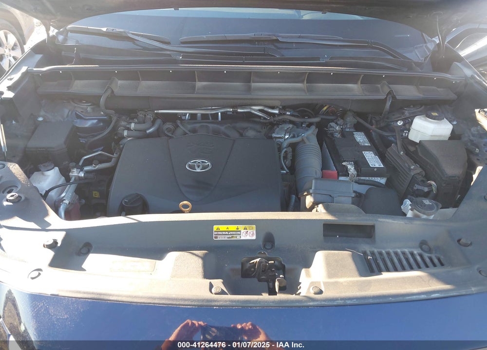 2021 TOYOTA HIGHLANDER XLE VIN: 5TDHZRAH3MS083024